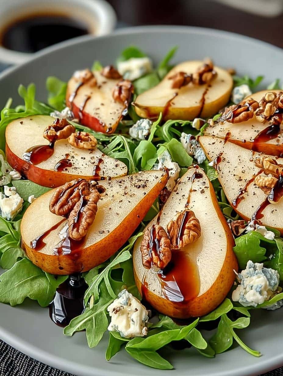 Birnensalat mit Balsamico: Schnelles & einfaches Rezept mit Rucola & Walnüssen
